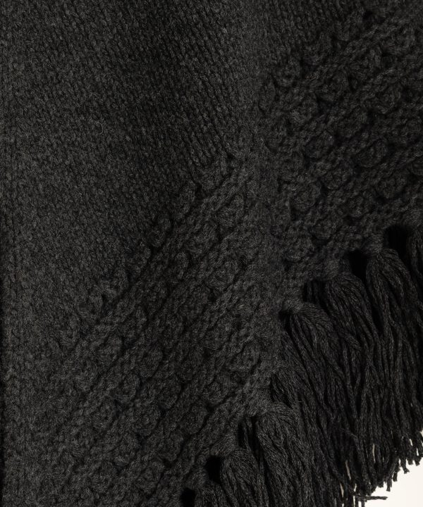 Gramercy Stitch Triangle - Image 10