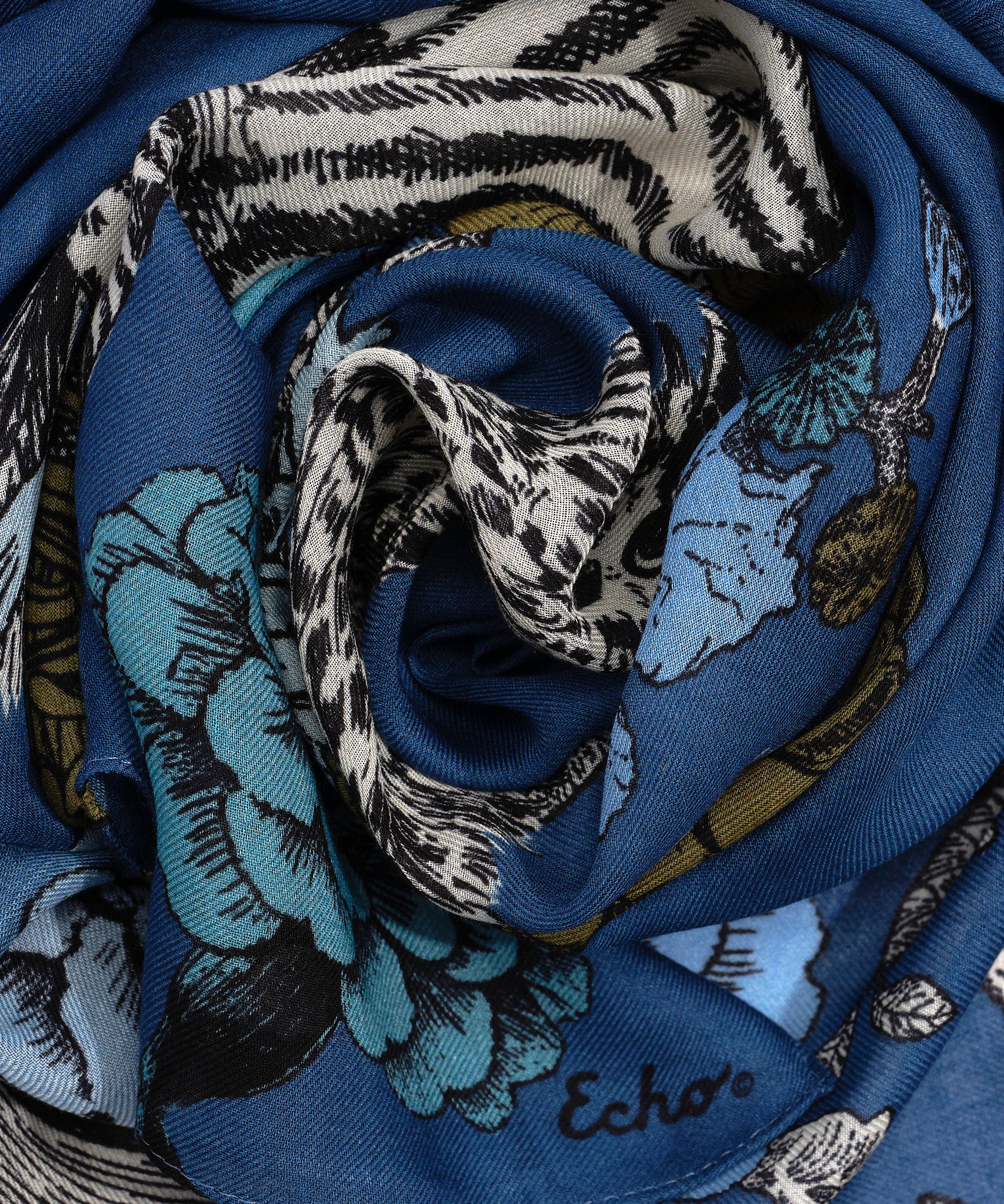 Central Park Square Scarf - Image 9