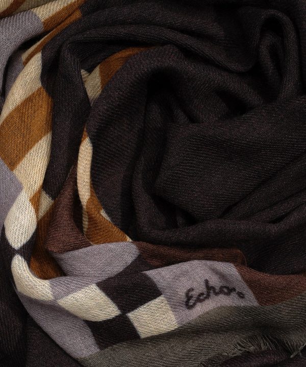 Soho Geo Wrap - Image 8