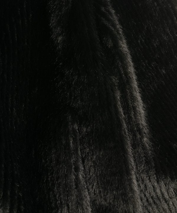 Collarless Fur Jacket With Raglan Sleeves - Image 11