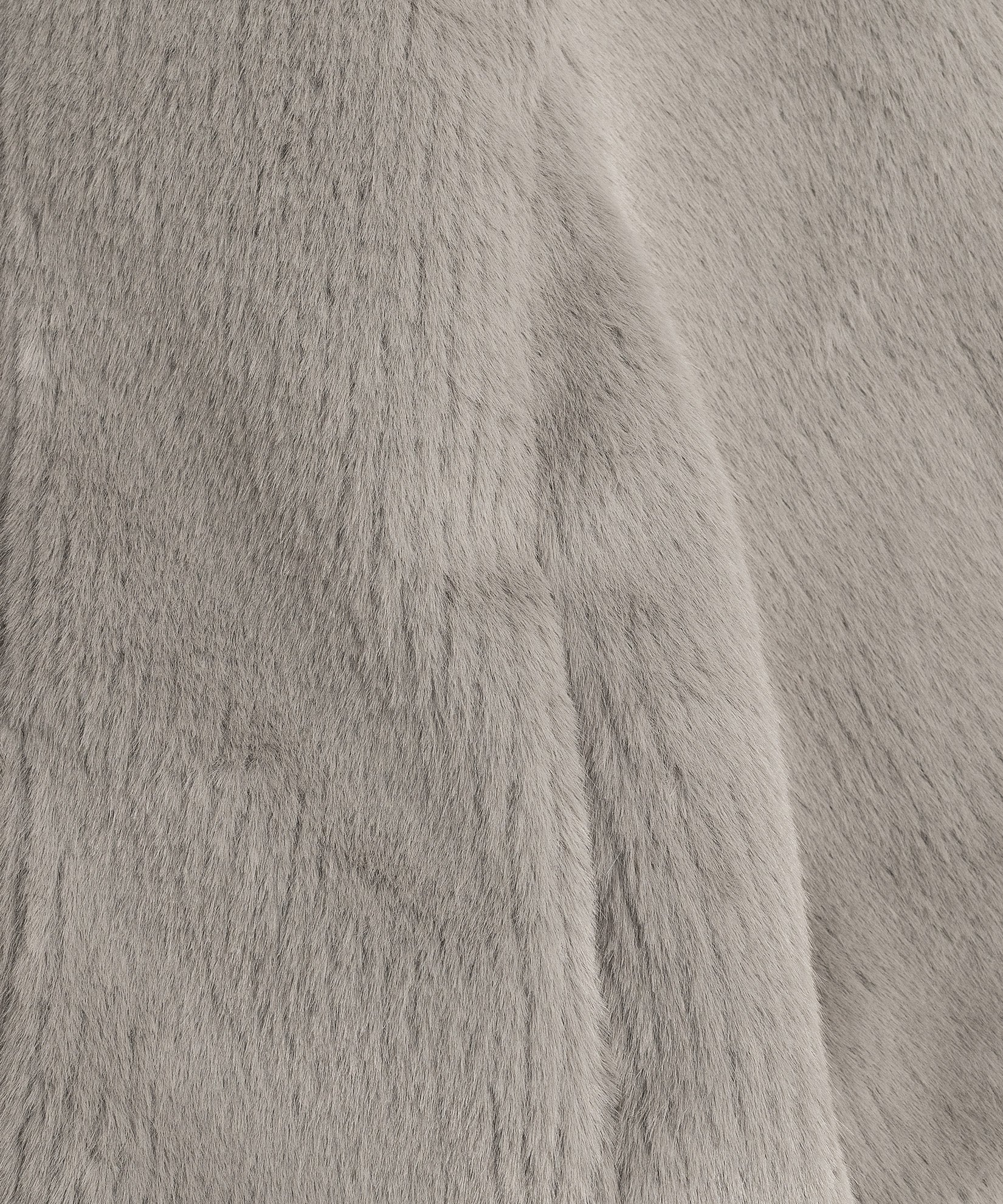 Collarless Fur Jacket With Raglan Sleeves - Image 4