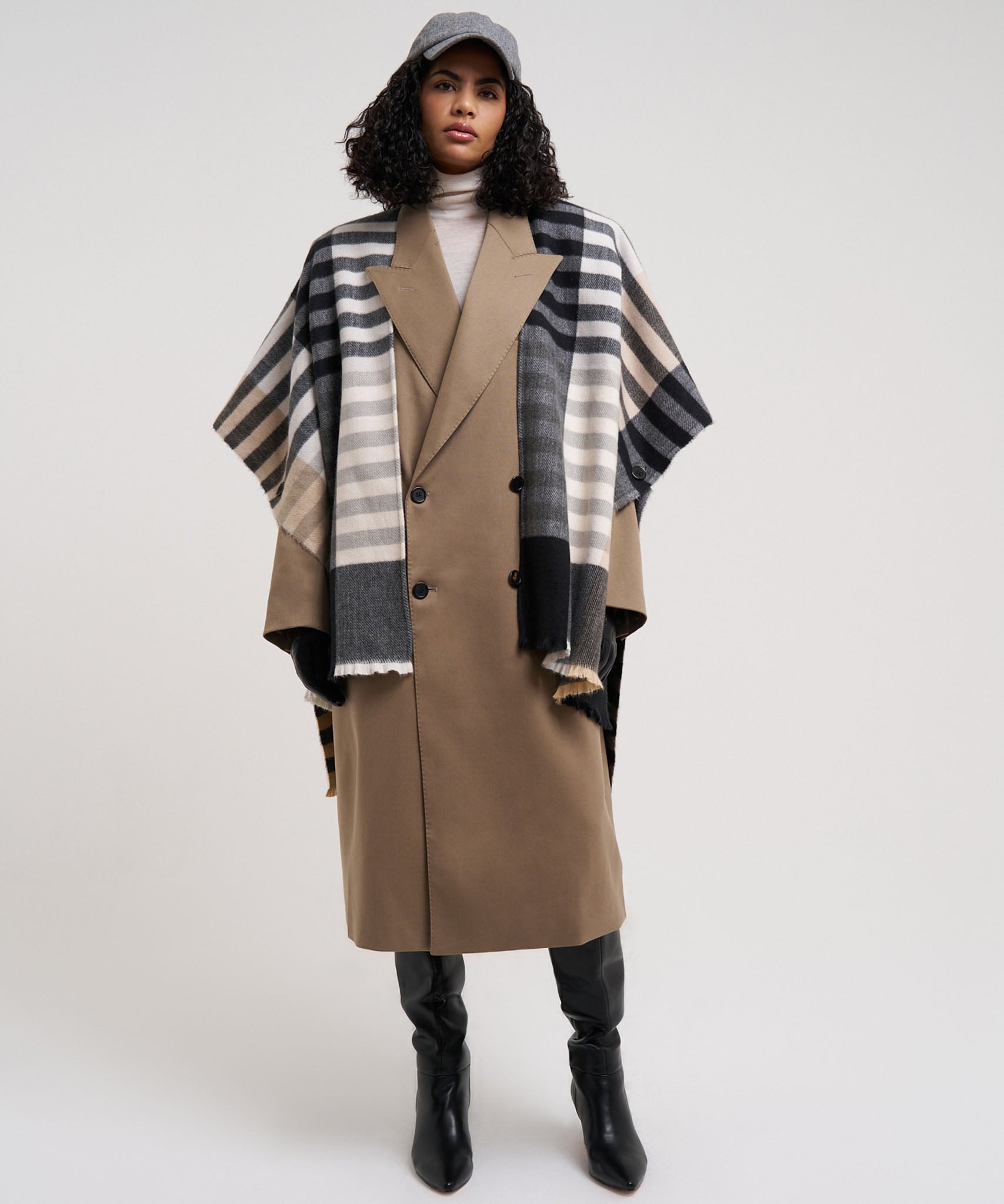 Gramercy Plaid Ruana - Image 5