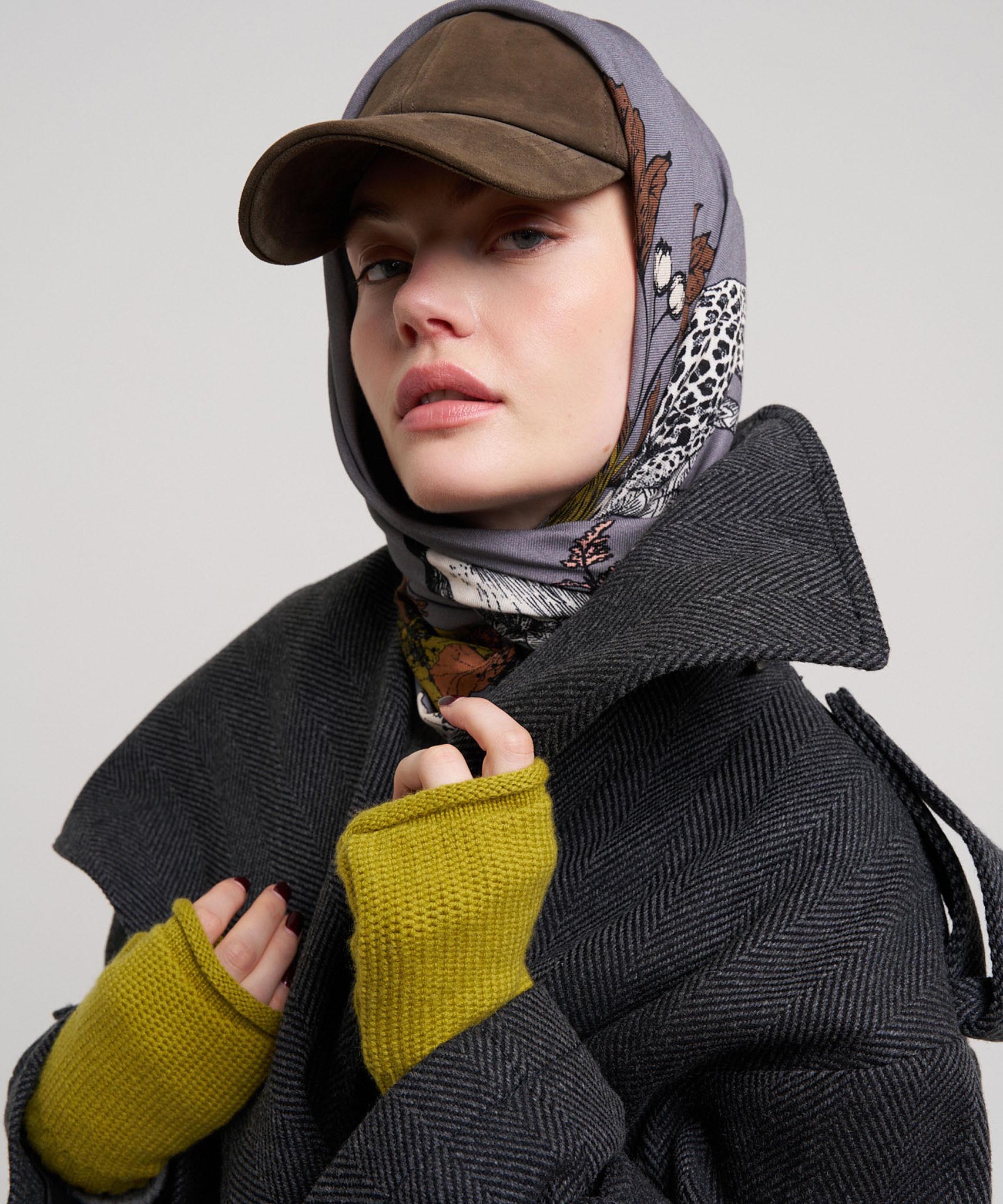 Central Park Square Scarf - Image 6