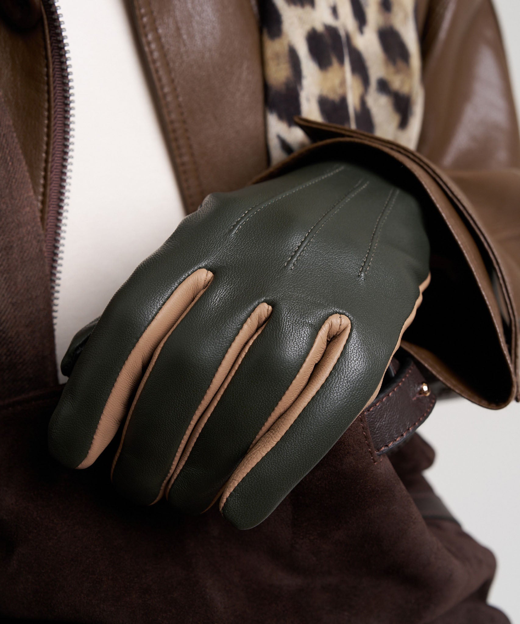 Colorblock Leather Glove - Image 2