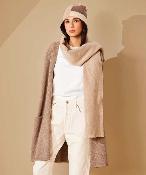 Essential Woven Travel Wrap - Image 2